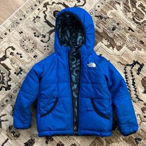 North Face Reversible Winter Coat. Great condition. Smoke and pet free home.